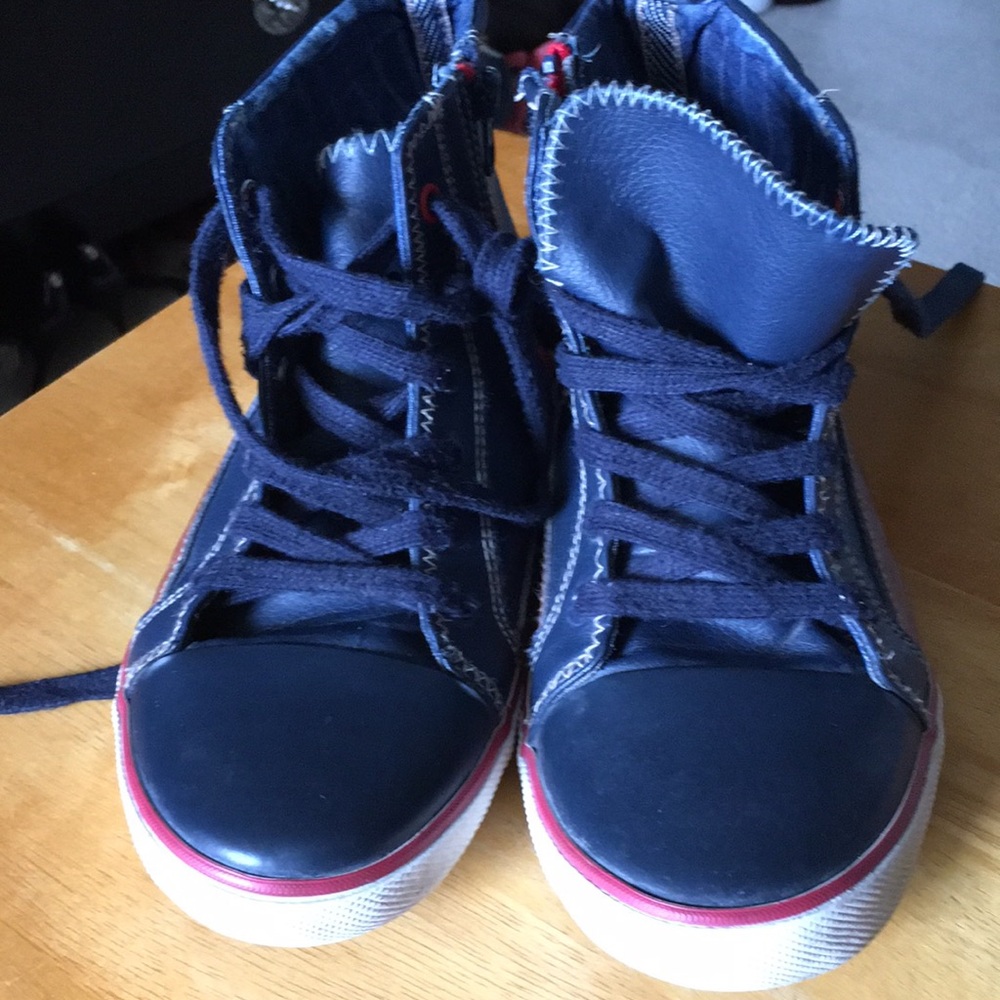 Tommy Hilfiger Dennis High Top Shoes Size 4